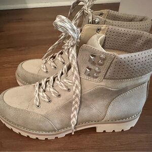 Sole Society Taupe Lace-Up Combat Boots *NEW*
